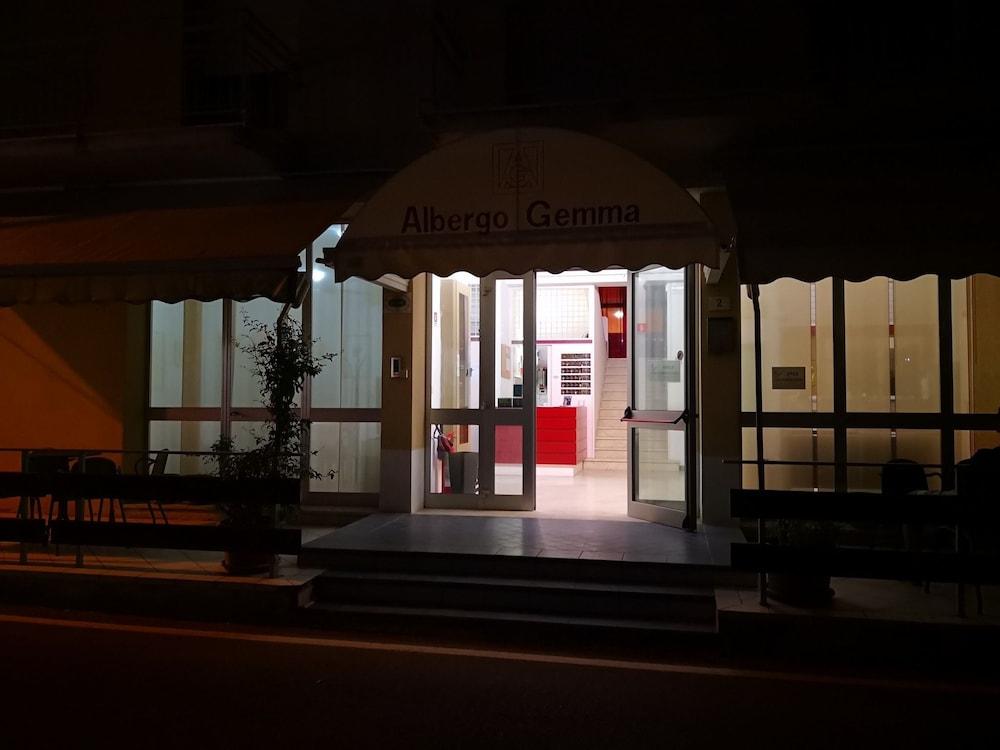 Hotel Gemma ริมินี ภายนอก รูปภาพ
