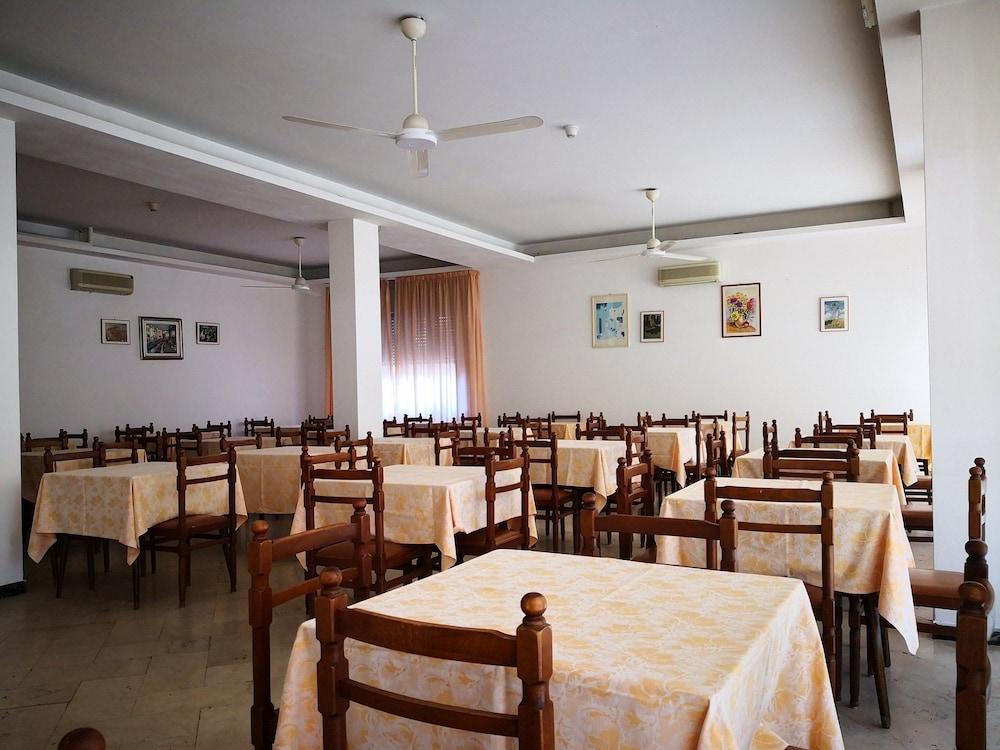 Hotel Gemma ริมินี ภายนอก รูปภาพ